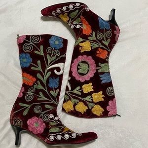 Velvet Embroidered Flowers Heeled Boots 37